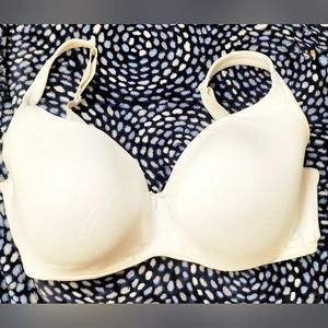 Cacique Lightly Lined Underwire white Bra 40F balconette